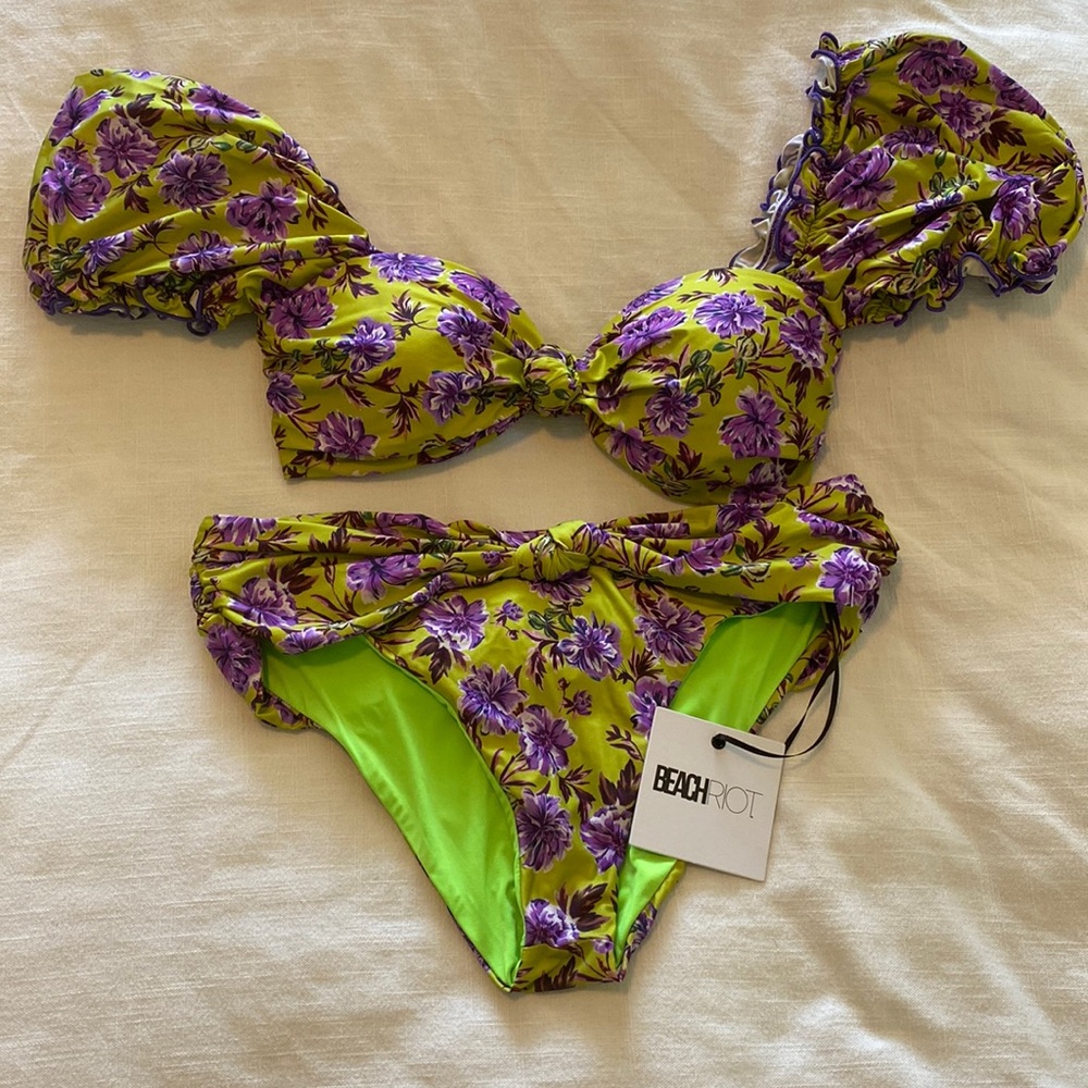 Beachriot swimsuit